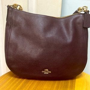 Coach Chelsea 32 Hobo/Shoulder Bag  58032 Pebble Leather